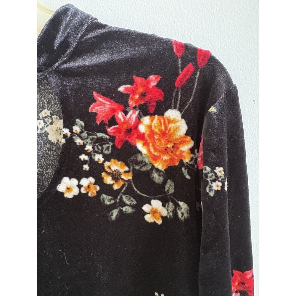 Women's Dark Moody Floral Velvet Long Sleeve Metal Neckpiece Whimsigoth Shirt XL - Picture 4 of 5